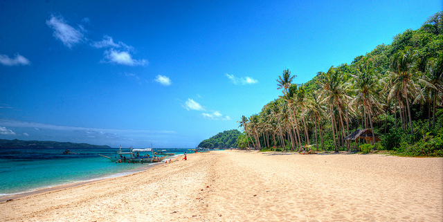 Puka Beach in Boracay – Photo courtesy of cyril4494 via Flickr