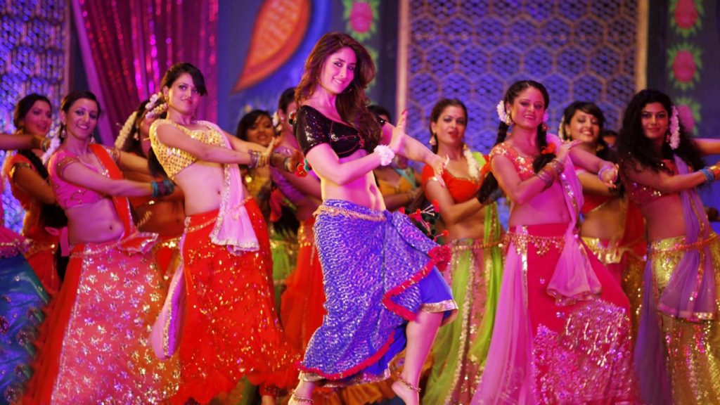 Bollywood Dancing (Photo credits to hobbyseekho.com)